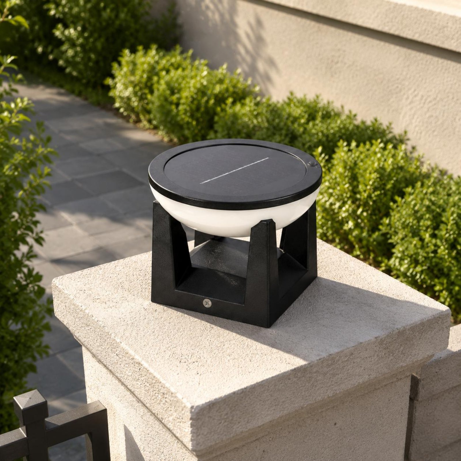 Solarna lampa słoneczna na słu – Outdoor Lighting Traditional recenzja i cena
